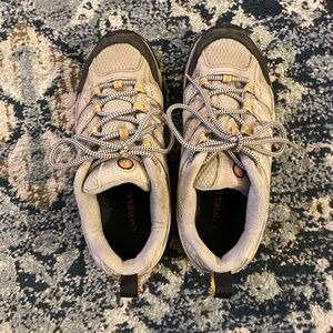 Womens merrell Moab hiking shoes
